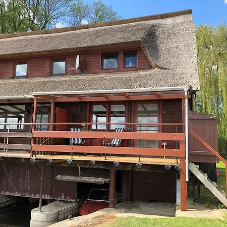 Bootshaus Bristow Am Malchiner Appartement