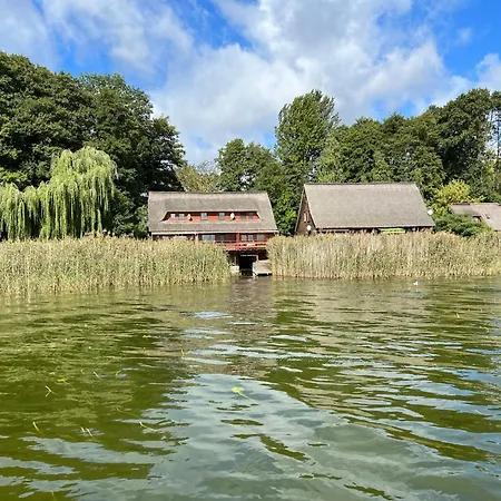 Bootshaus Bristow Am Malchiner